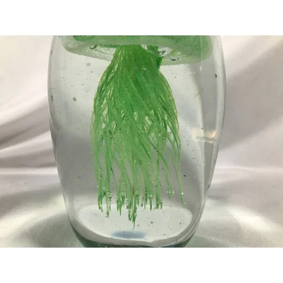 Glow In The Dark Jellyfish Paperweight 5.5 inch 3.2 Pound Art Glass Paperweight - Picture 10 of 16